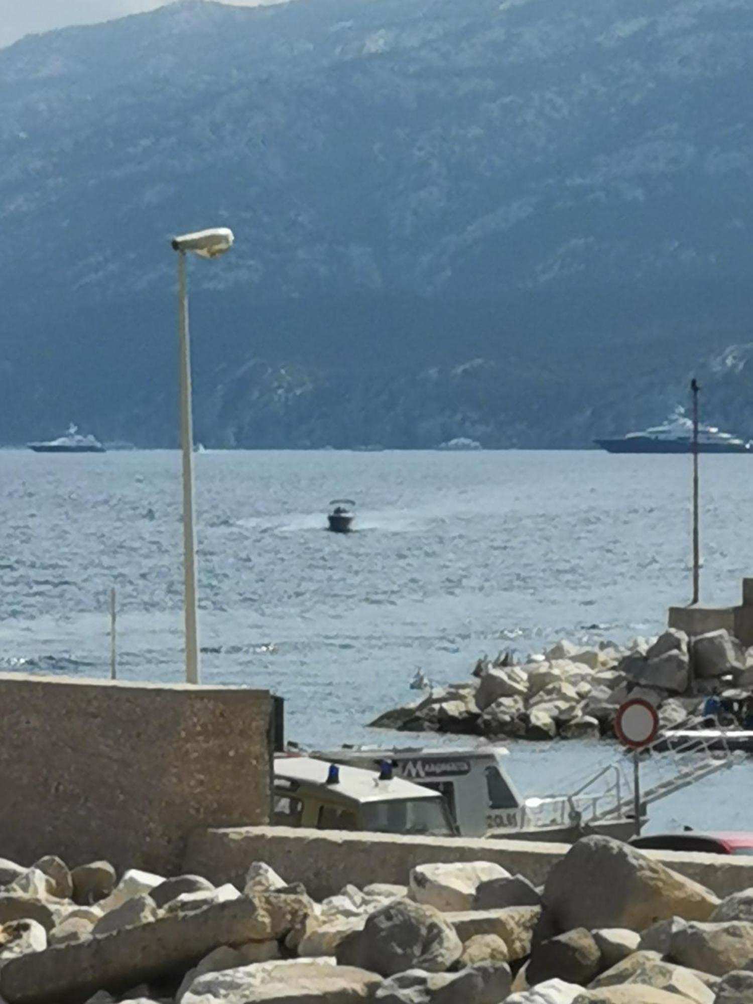 La Casa Del Pescatore Кала Гононе Екстериор снимка